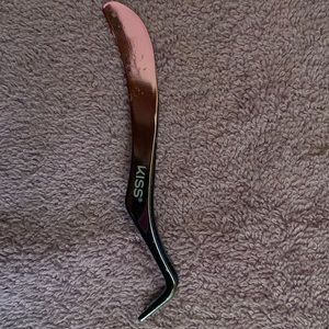 I’m selling these I lash tweezers